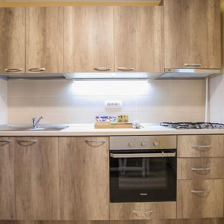 Golden Apartment Baneasa Bukarest Kültér fotó
