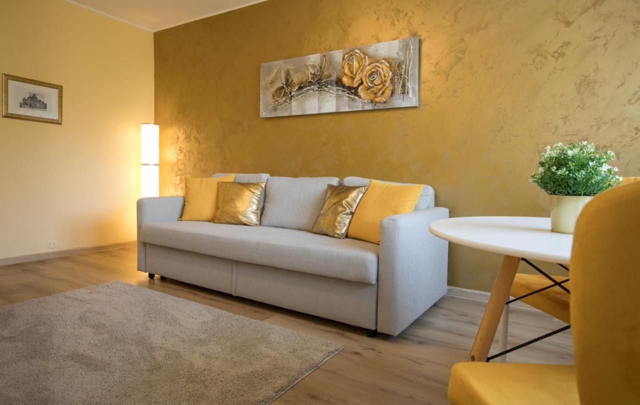 Golden Apartment Baneasa Bukarest Kültér fotó