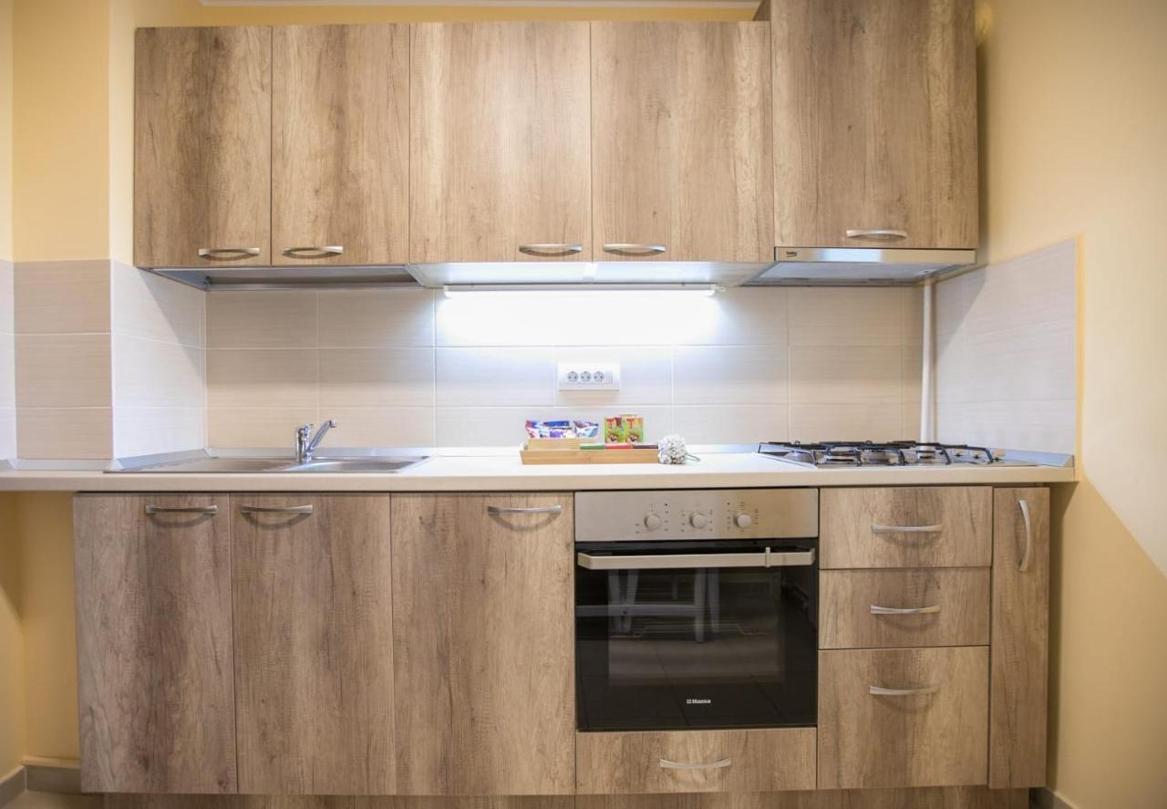 Golden Apartment Baneasa Bukarest Kültér fotó