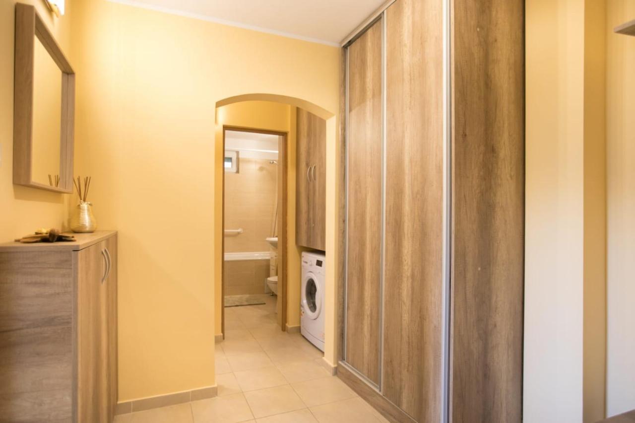 Golden Apartment Baneasa Bukarest Kültér fotó